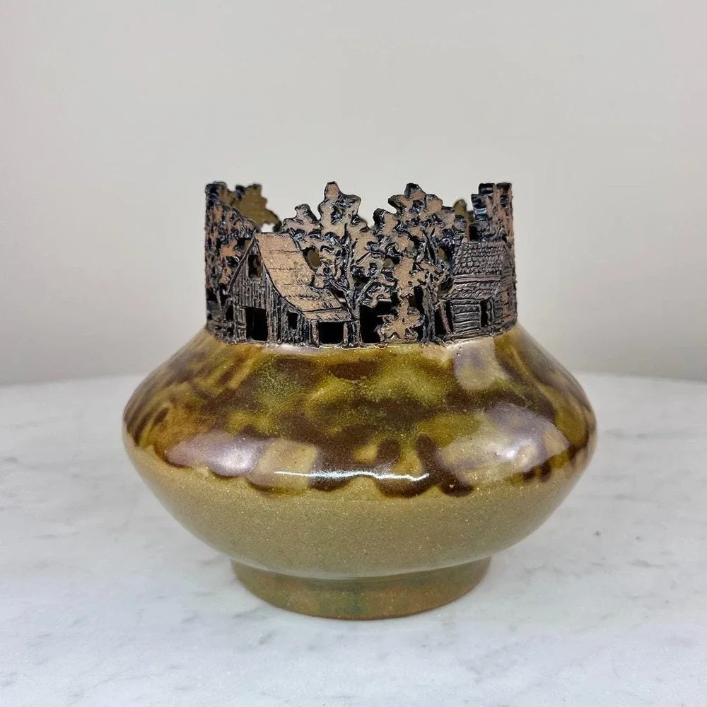 Rodney Leftwich Folk Art Pottery‎ Vase Asheville NC Brown Green 1995 Cutout Rim